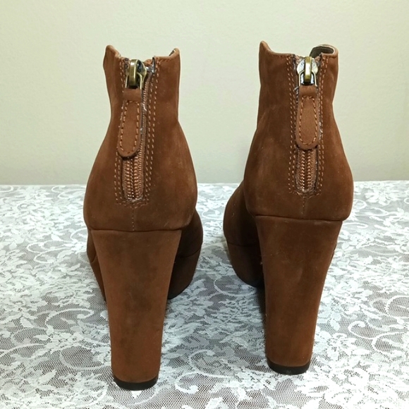 Worthington Brown Suede Women Ankle Boots Size 7 M - Picture 5 of 17